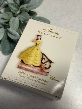 Hallmark Keepsake Disney Belle’s Grand Entrance Ornament Beauty and the Beast